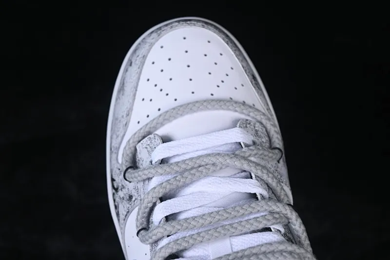 All categories Nk SB Dunk Series Nk SB Dunk Low High-end customized low-top sneakers Nike SB Dunk Low straps Anniversary high-end customized low-top casual sneakers DD1391-100